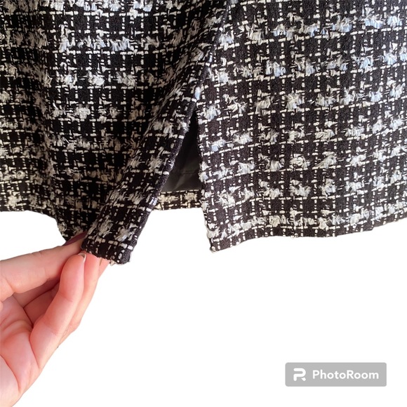 NWT Talbots Black and White Classic Tweed Pencil Skirt Size 12P - Picture 4 of 9